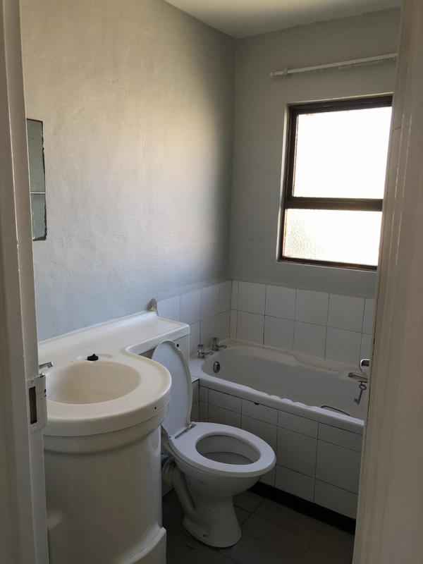 To Let 3 Bedroom Property for Rent in Amalinda Eastern Cape